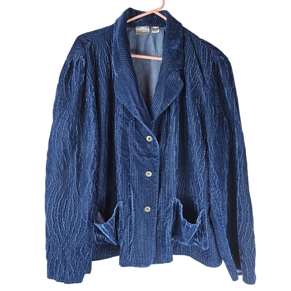 Chicos Blue Velvet Crinkle Button-Up Jacket‎ Size 1 Lightweight Blazer Pockets
